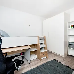 Lea's Apartment